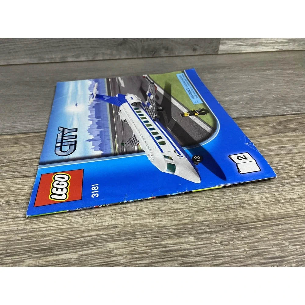 LEGO City 3181 Passenger‎ Plane Instruction Manual Book 2 2010 Illustrated